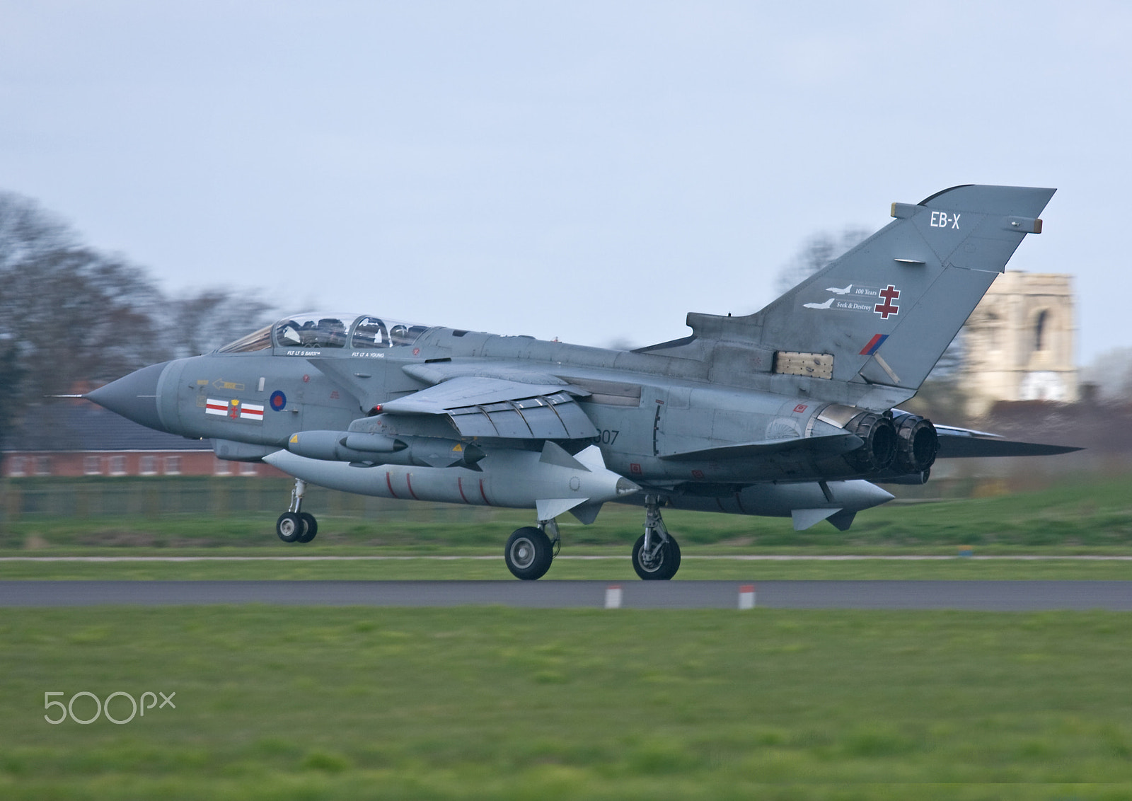 Canon EF 100-400mm F4.5-5.6L IS USM sample photo. Panavia tornado gr.4, no.41(r) squadron raf. photography