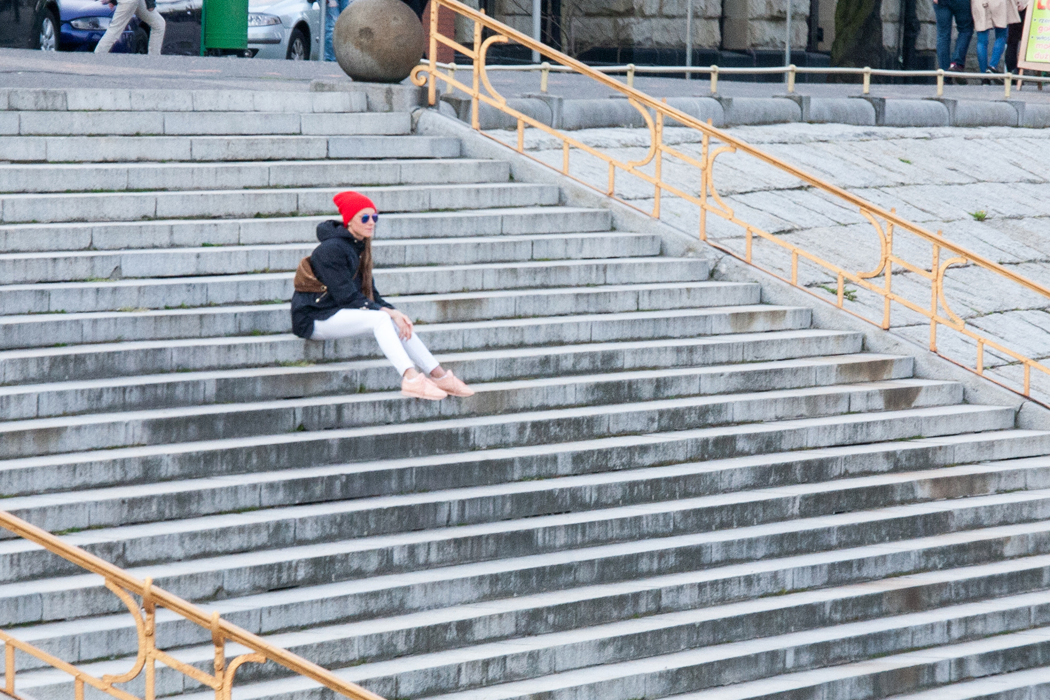 Canon EOS 5D + Canon EF 70-200mm F4L IS USM sample photo. The girl on the stairs photography