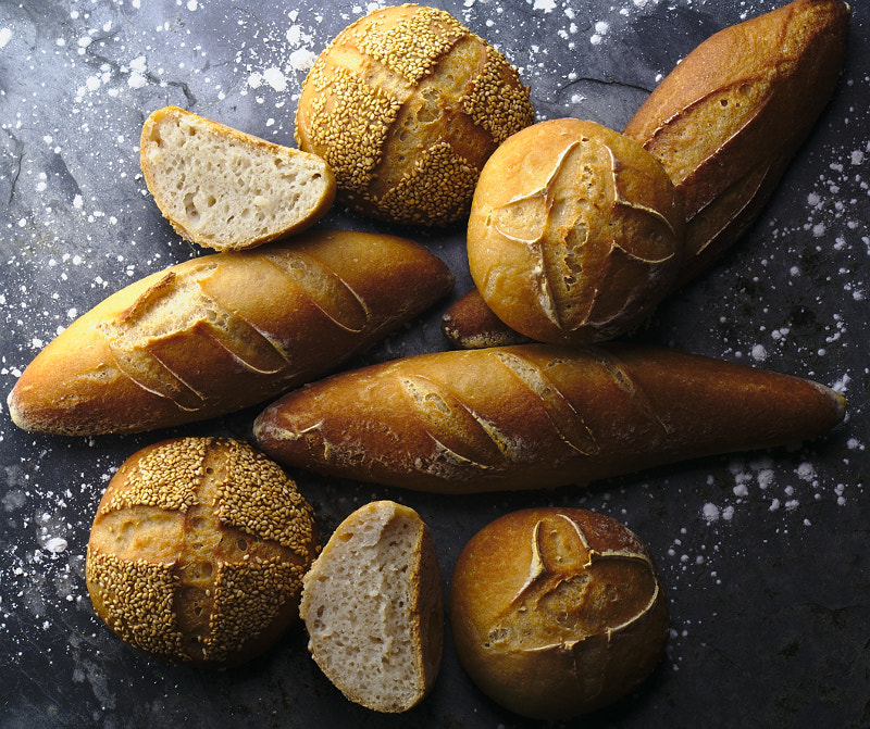 Samsung NX300 + Samsung NX 50-200mm F4-5.6 ED OIS sample photo. Gluten free bread photography