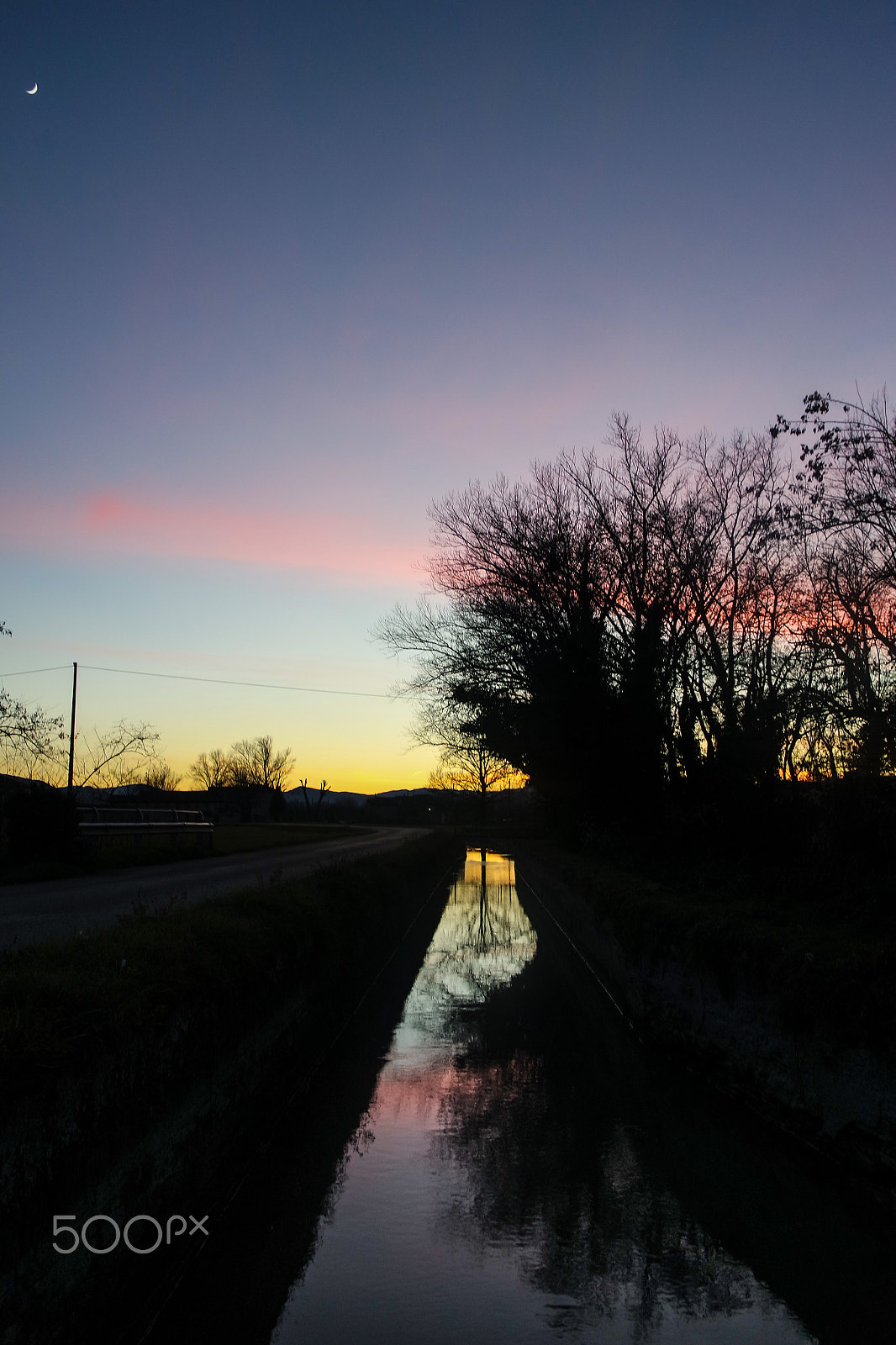 Samsung NX3000 + NX 20-50mm F3.5-5.6 sample photo. Delicate sunset photography
