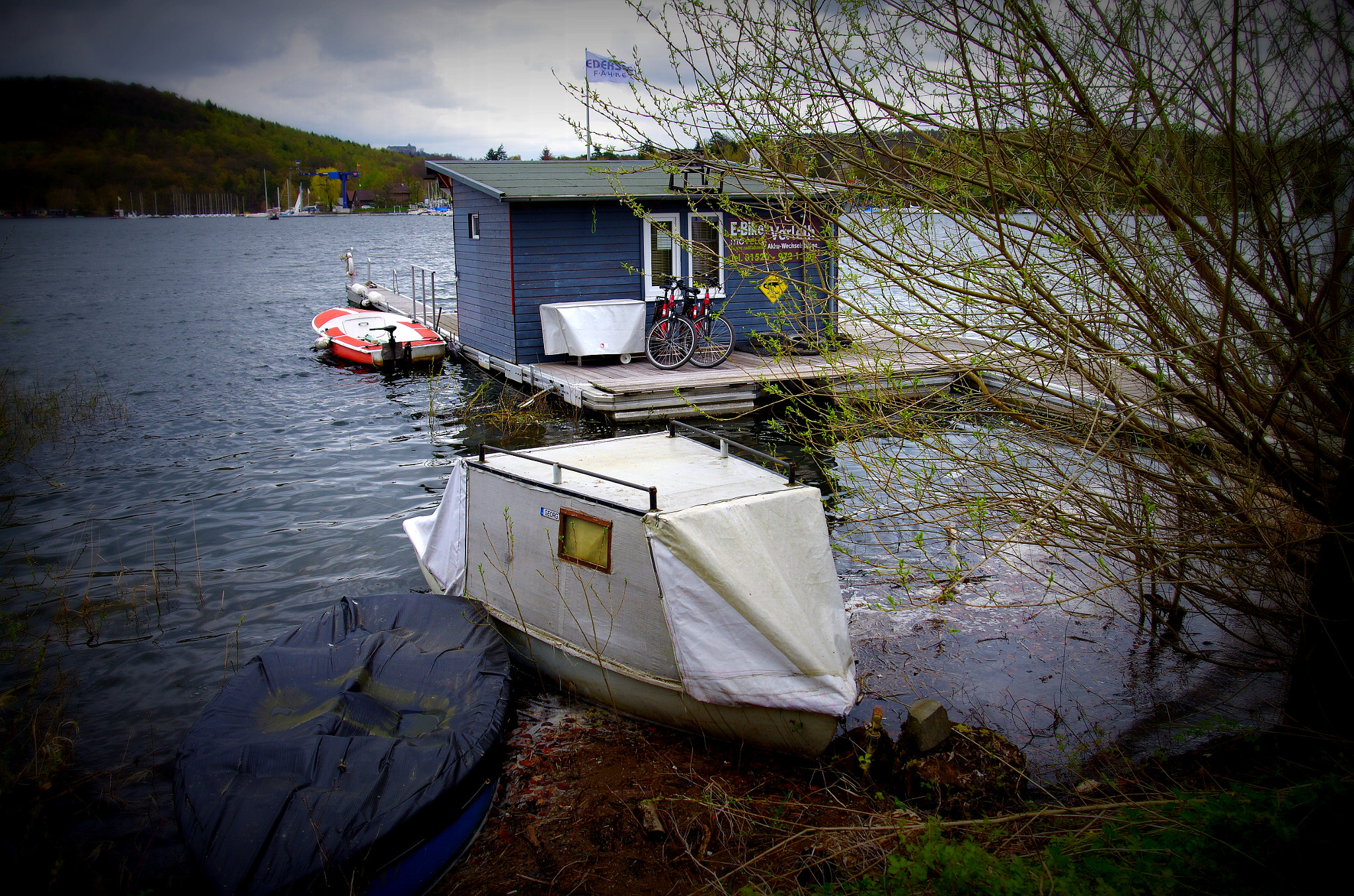 Pentax K-5 II sample photo. Edersee bootsanleger photography
