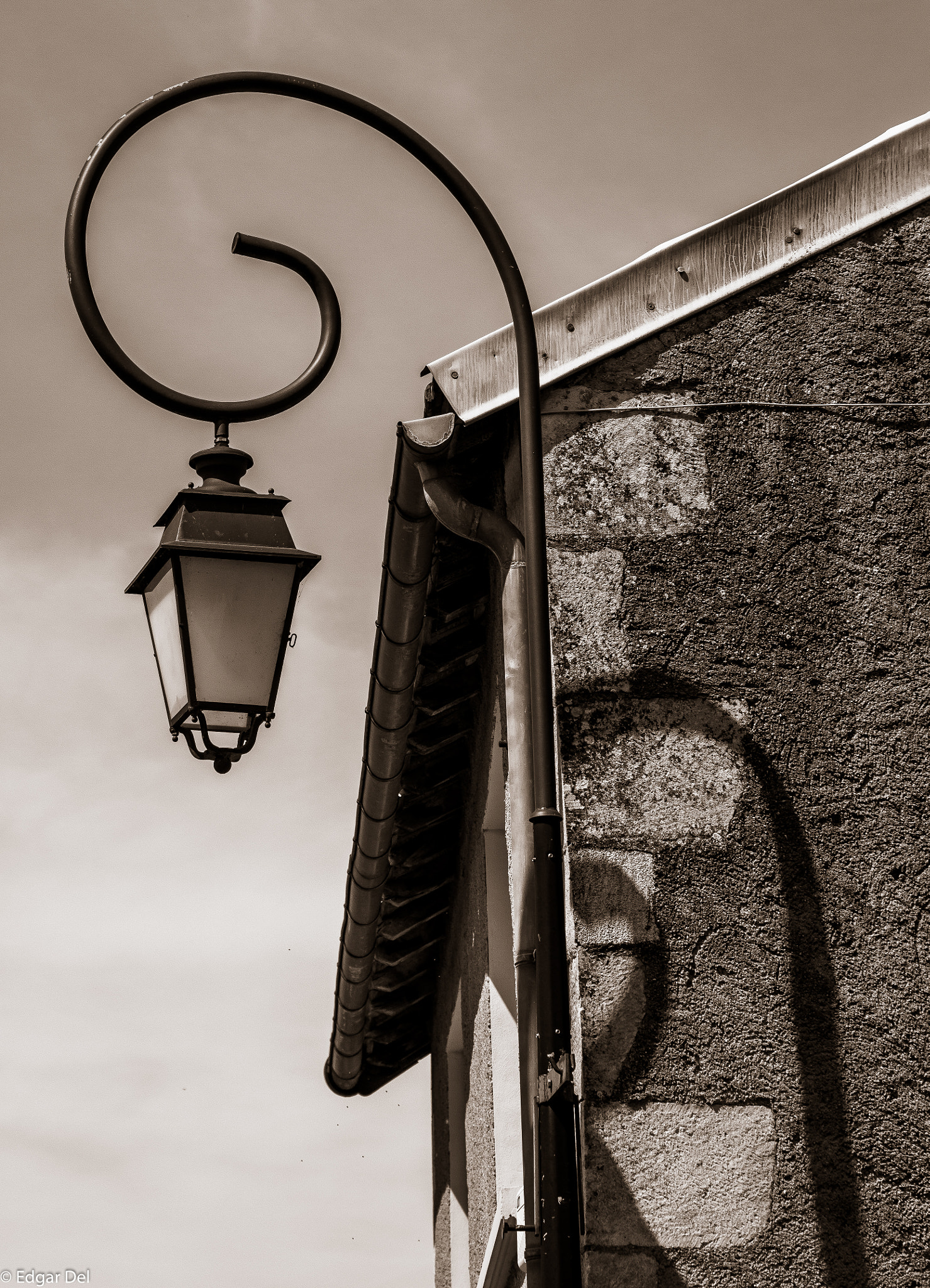 Canon EF 24-105mm F3.5-5.6 IS STM sample photo. Lampadaire photography