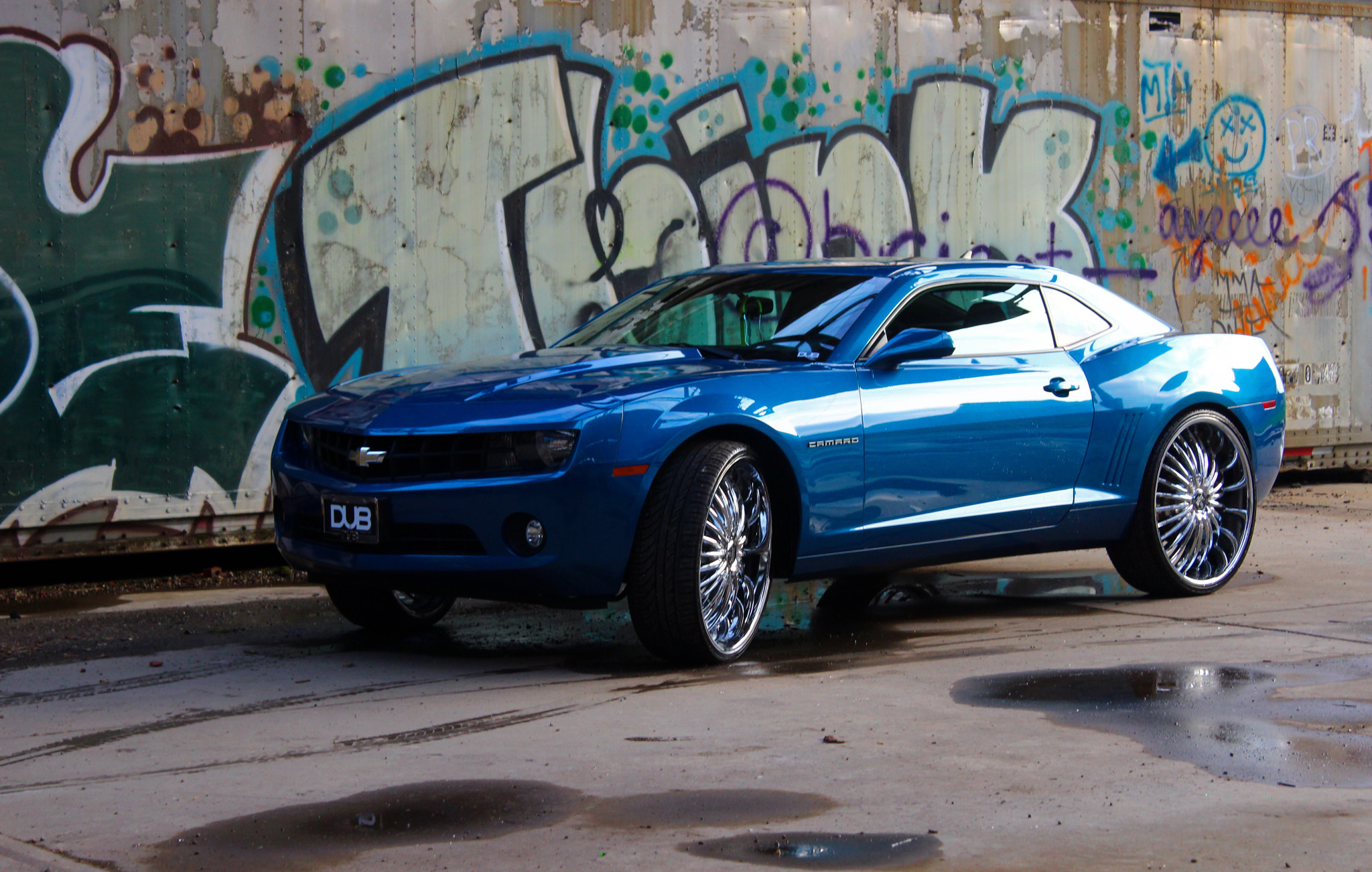 Canon EF-S 18-55mm F3.5-5.6 IS II sample photo. Thanks anon for letting me snap your car! cleveland - abandoned amusement series photography