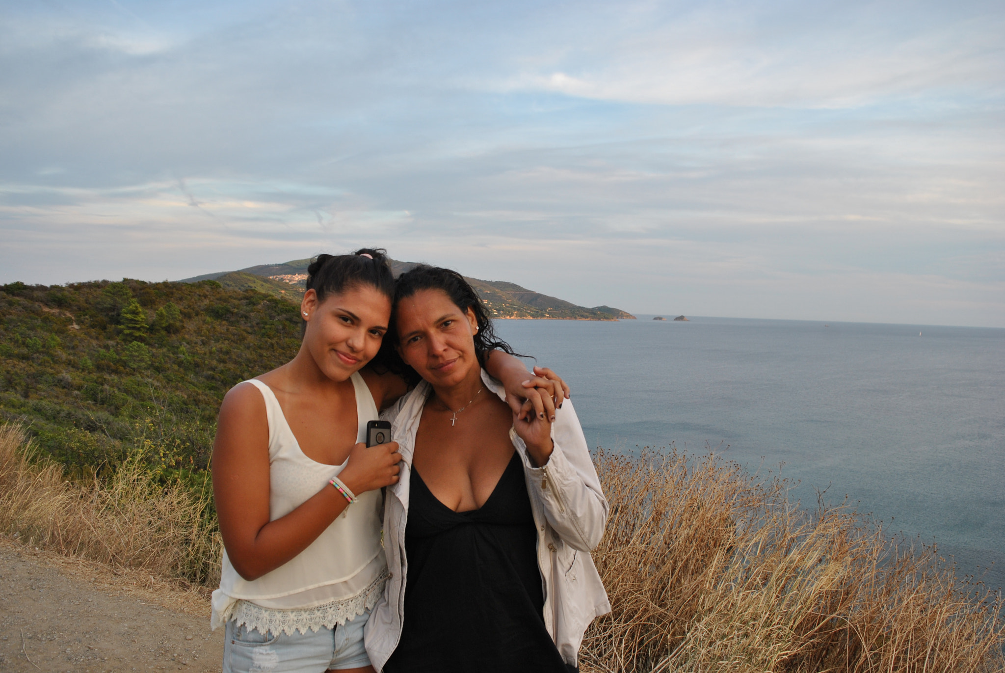 Nikon D3000 sample photo. Mãe e filha, um amor sem limites! photography