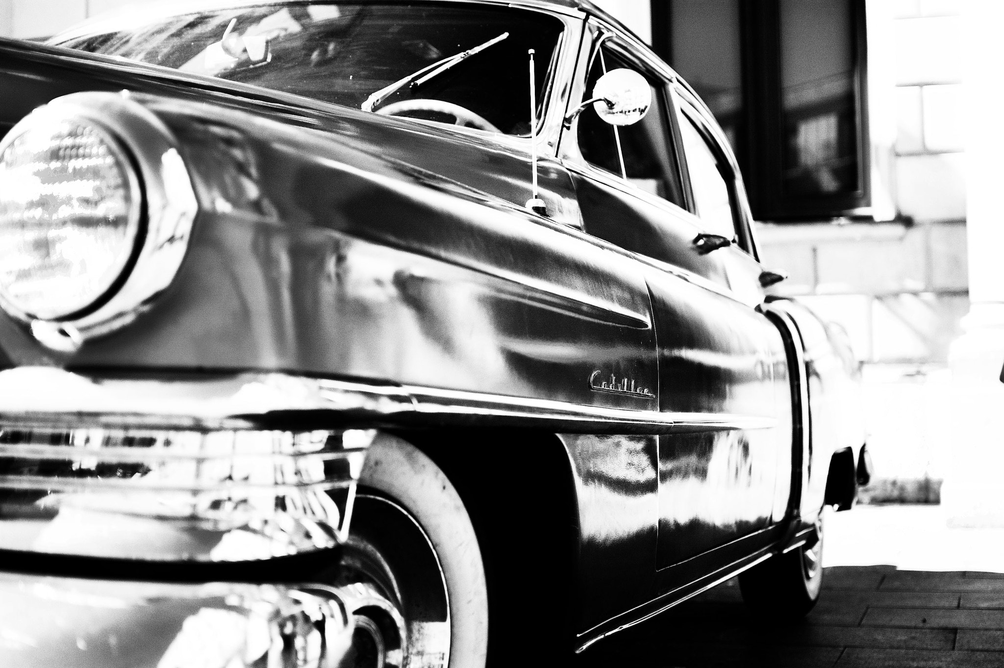 Nikon D50 + Nikon AF-S DX Nikkor 35mm F1.8G sample photo. Motor vintage  photography
