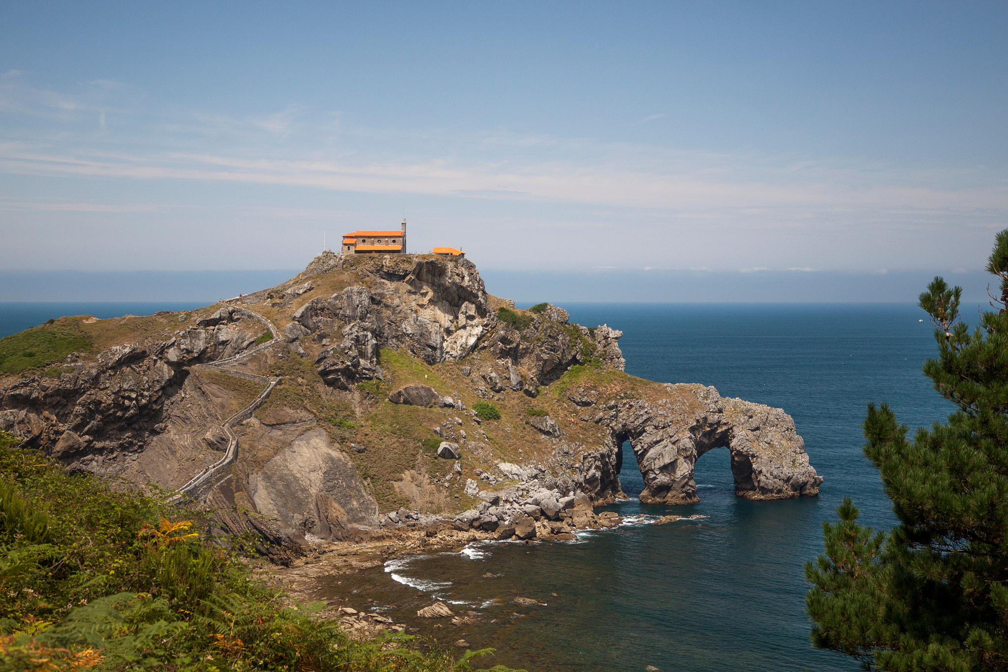 Canon EOS 50D + Canon EF 16-35mm F4L IS USM sample photo. San juan de gaztelugatxe img photography