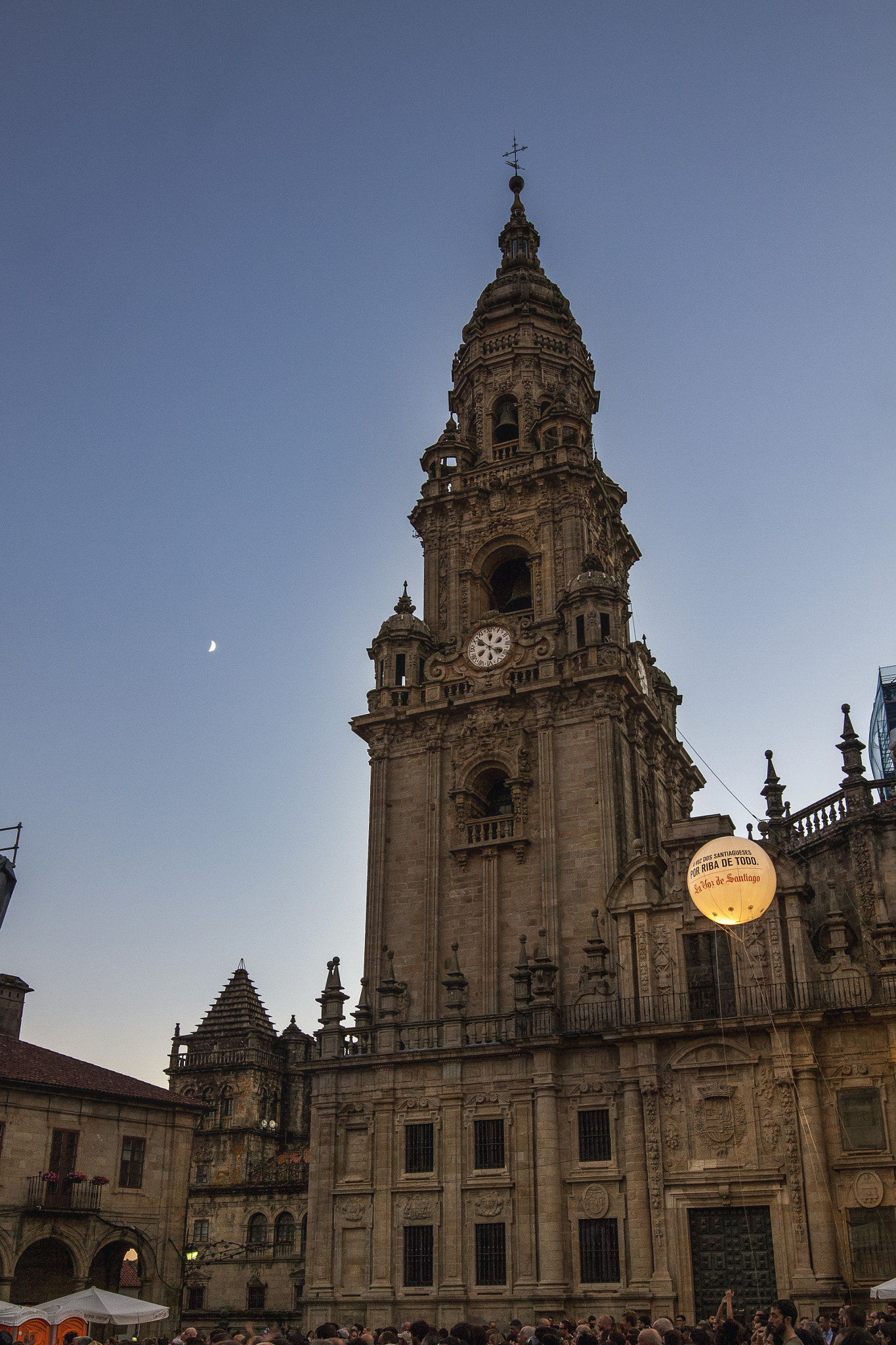 Canon EOS 50D + Canon EF 16-35mm F4L IS USM sample photo. Santiago de compostela mg copy photography