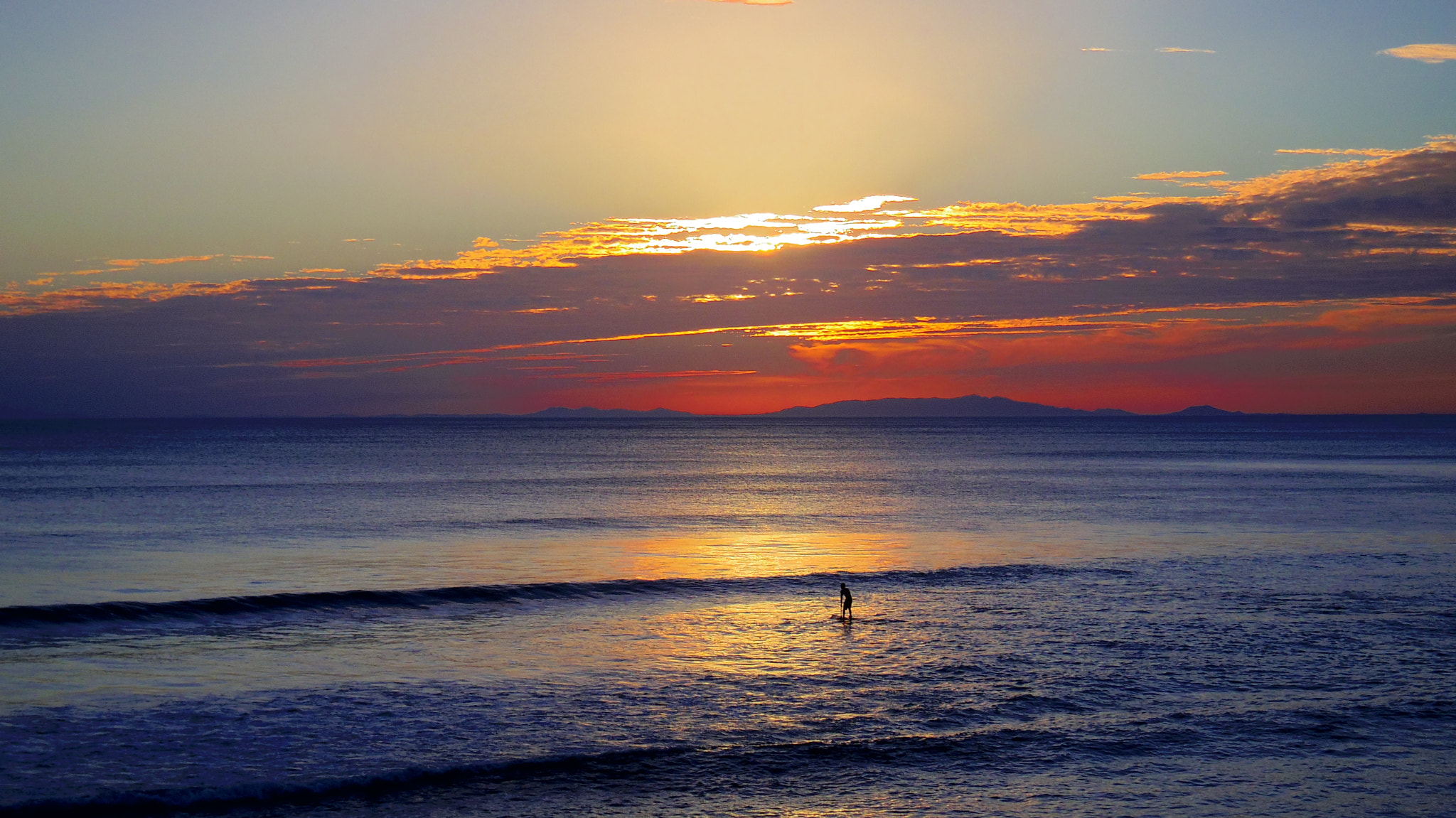 Pentax 06 Telephoto 15-45mm sample photo. Surfing sky. photography