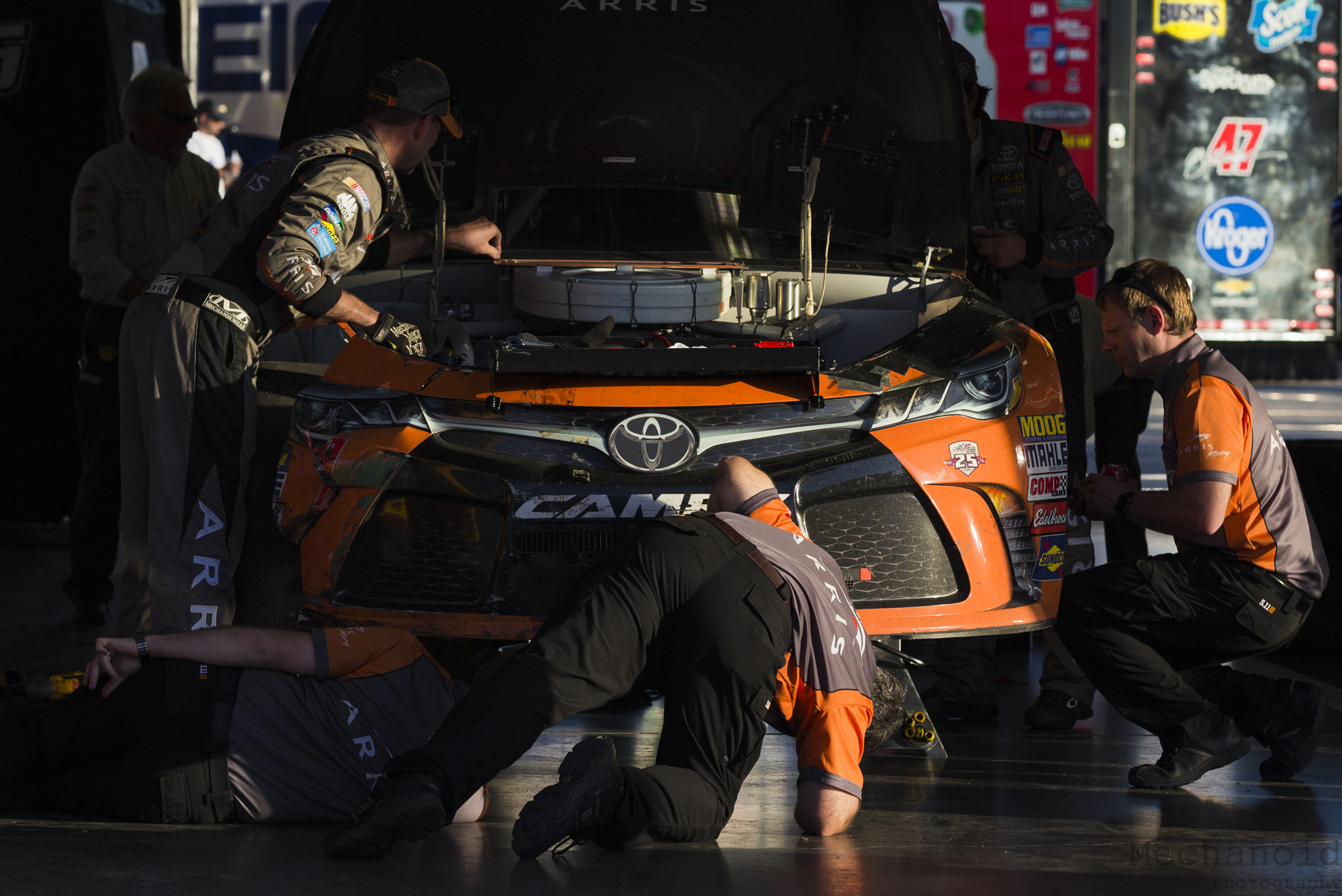 Canon EOS-1D C + Canon EF 70-200mm F2.8L IS II USM sample photo. Nascar pit crew photography