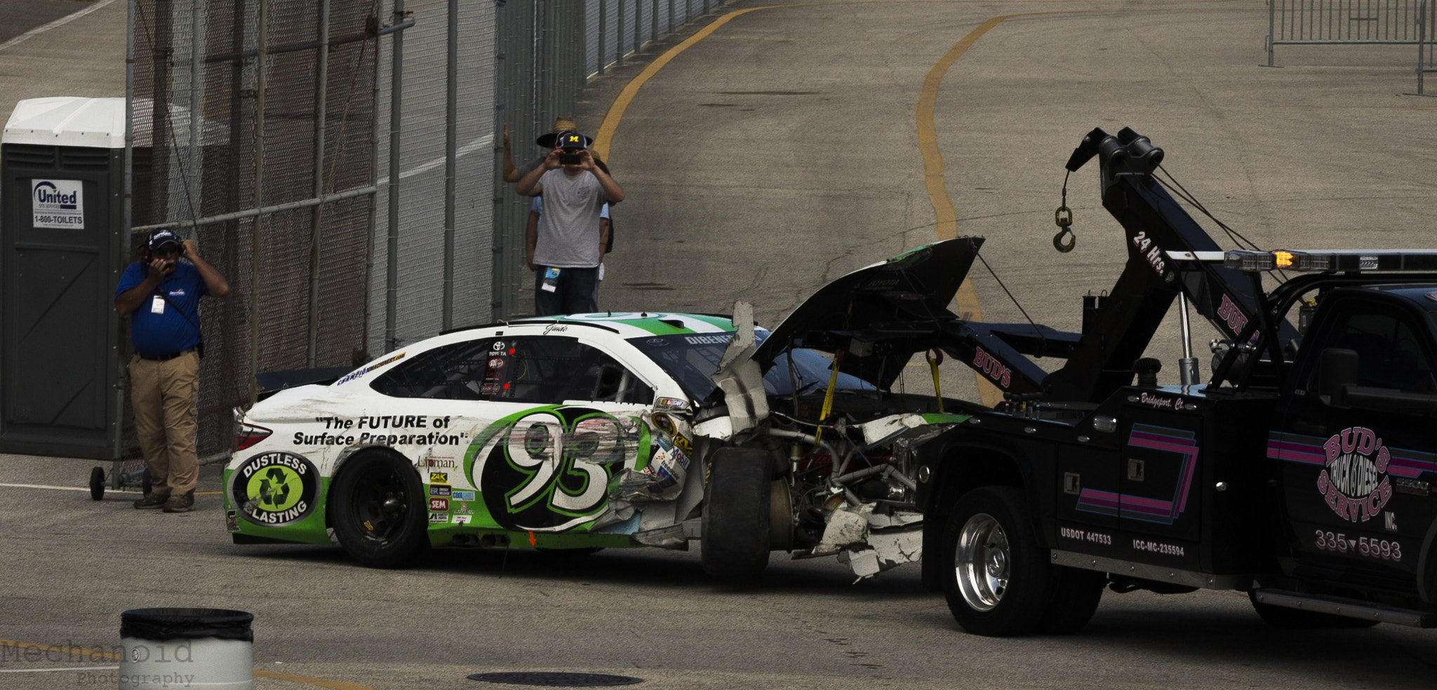 Canon EOS-1D C + Canon EF 70-200mm F2.8L IS II USM sample photo. Wrecked stock car #93 photography