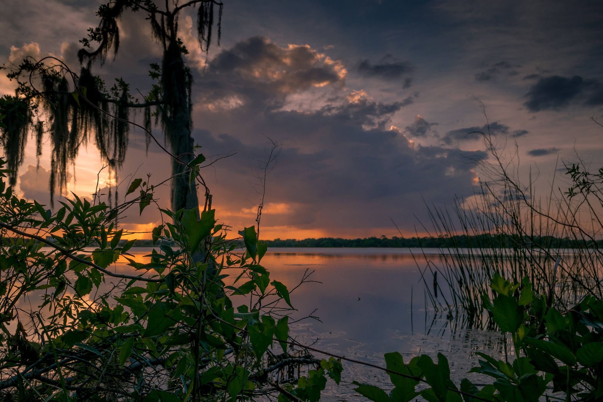Samsung NX 20-50mm F3.5-5.6 ED sample photo. Sunset on the lake photography