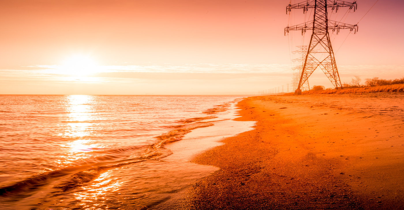 Canon EF 16-35mm F2.8L USM sample photo. Shores of lake ontario photography