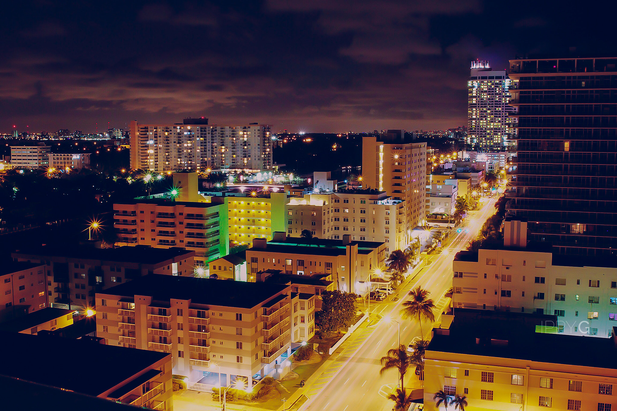 Canon EF 24mm F2.8 IS USM sample photo. Purple skies and golden streets photography