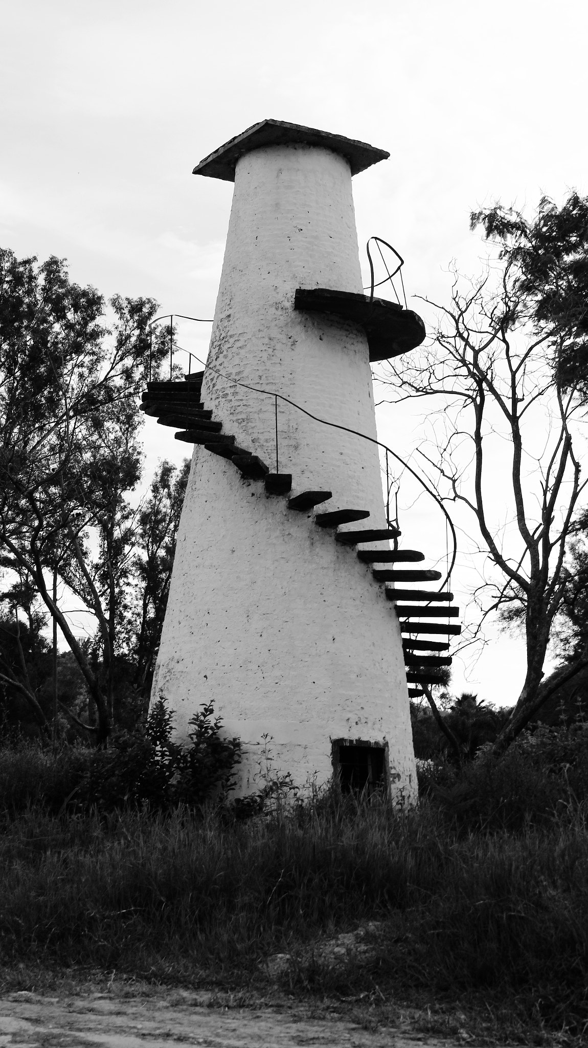 Canon EF-S 18-55mm F3.5-5.6 sample photo. Torre en el salto photography