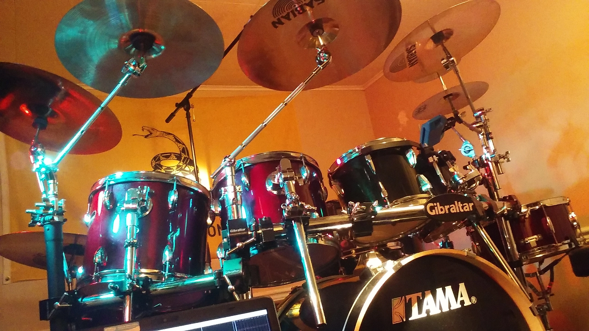 LG SUNSET sample photo. Tama rockstar drums photography