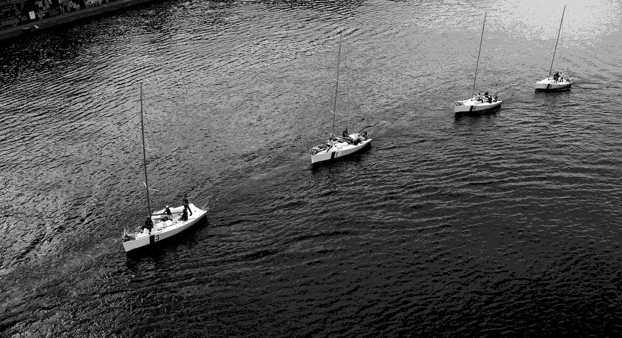 Sony SLT-A37 sample photo. White boats photography