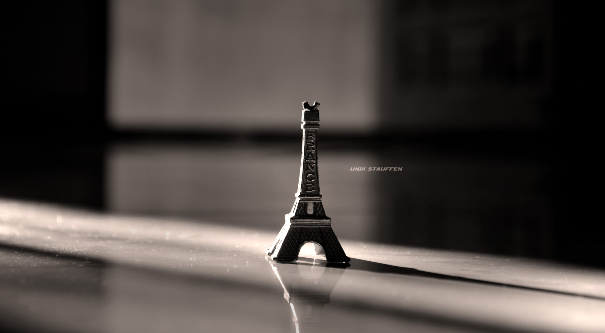 Nikkor 45mm f/2.8 P sample photo. Eiffel photography