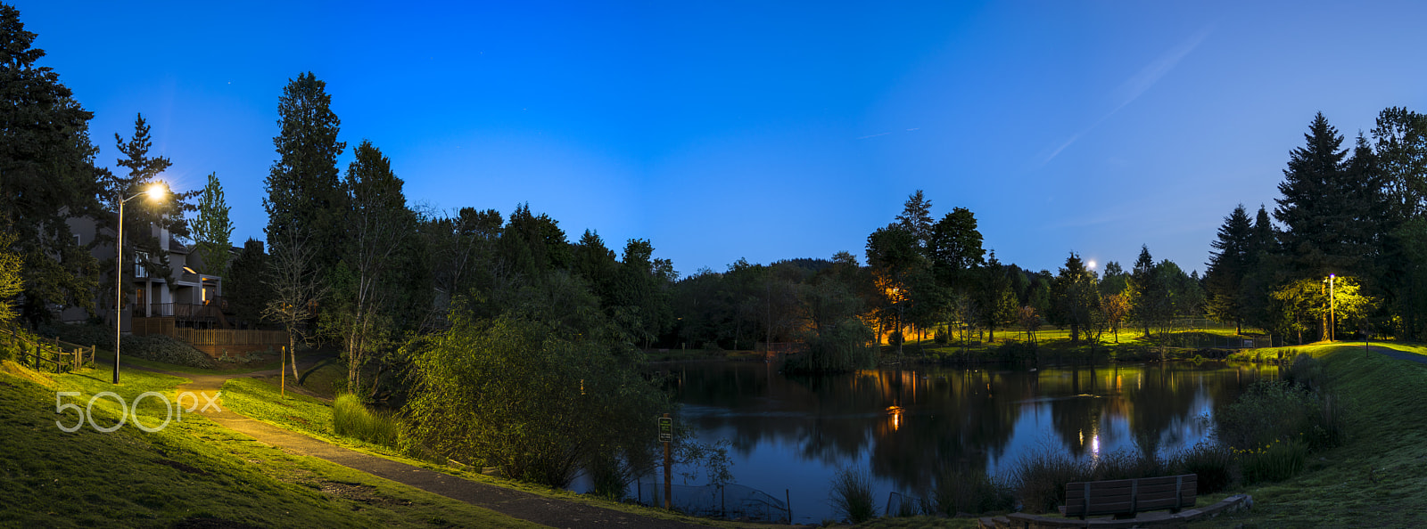 AF Zoom-Nikkor 28-80mm f/3.3-5.6G sample photo. Dusk at butler creek park photography