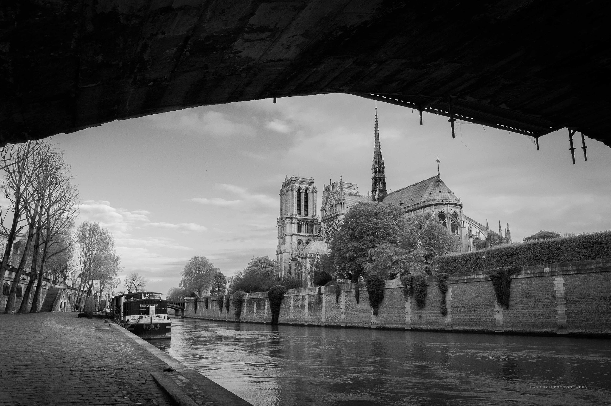 Nikon D300 + Sigma 18-35mm F1.8 DC HSM Art sample photo. Sur les quais photography