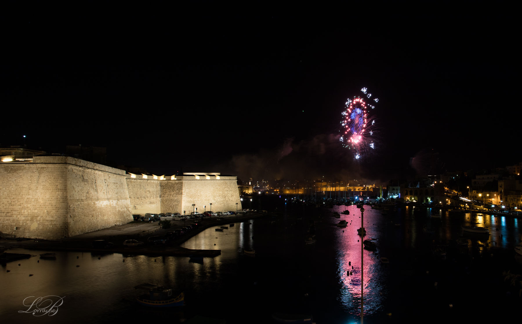 Canon EOS 5DS R + Canon EF 16-35mm F2.8L USM sample photo. Malta international firework festival photography