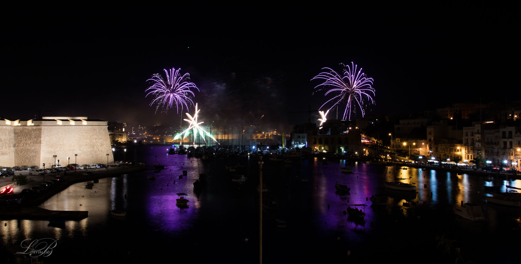 Canon EOS 5DS R + Canon EF 16-35mm F2.8L USM sample photo. Malta international firework festival photography