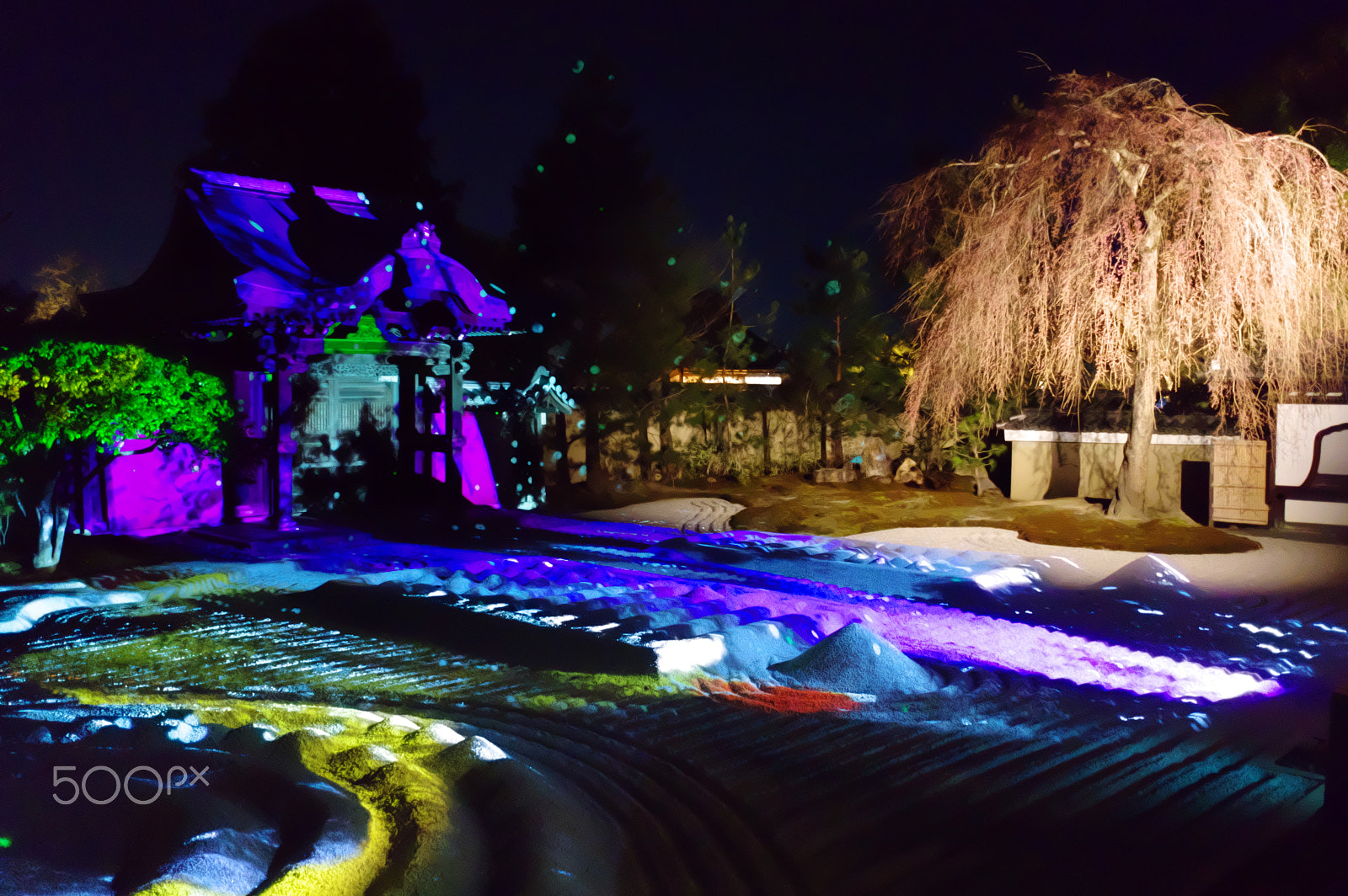 Pentax K-3 sample photo. Temple by light photography