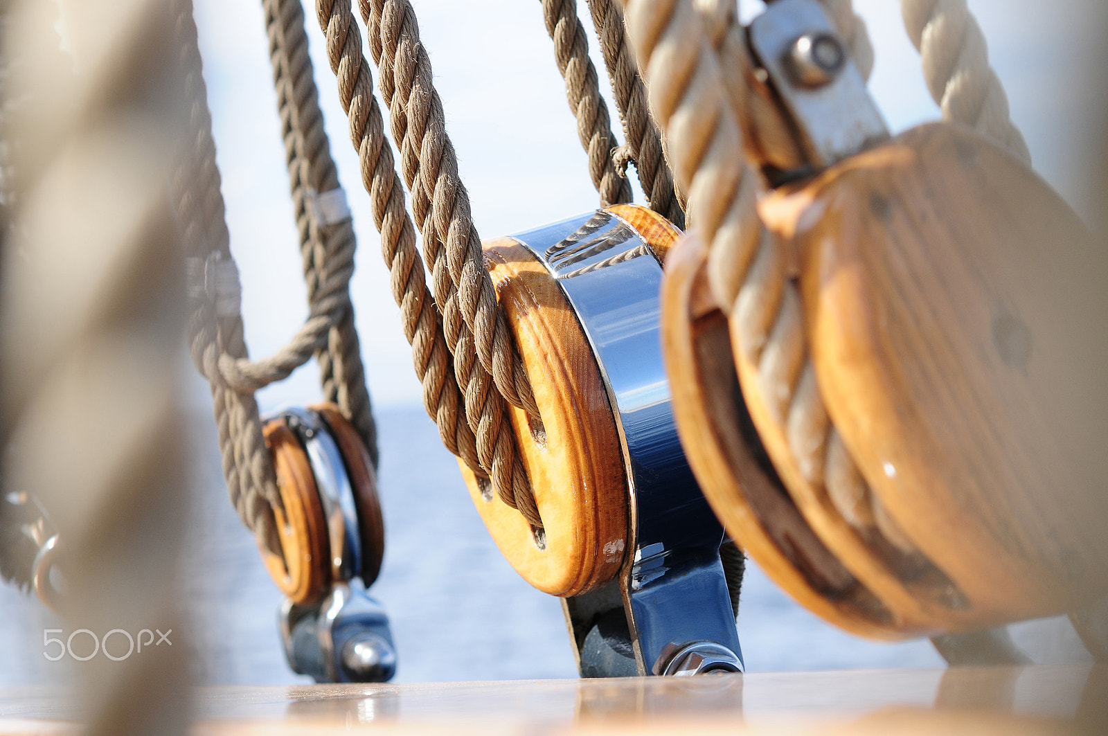 Nikon D300 + Nikon AF-S Micro-Nikkor 60mm F2.8G ED sample photo. Pulleys with ropes in classic boat rail. photography