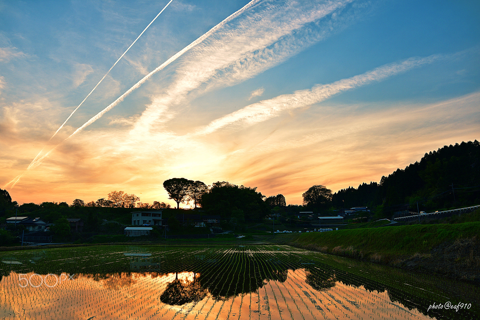 Nikon D7200 + Sigma 17-70mm F2.8-4 DC Macro OS HSM | C sample photo. Sunset of my home photography