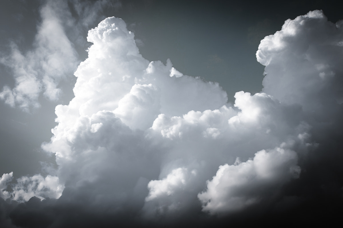 Canon EF 24mm F1.4L II USM sample photo. Cloud in the sky photography