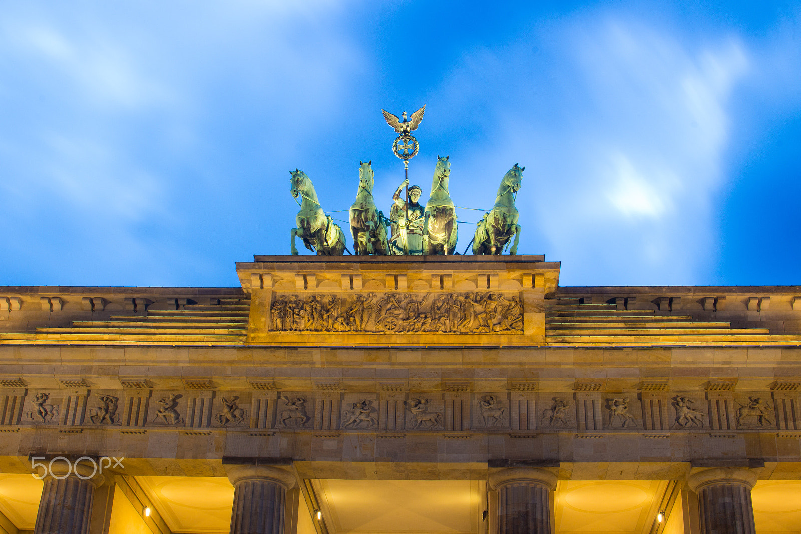 Canon EF 28-105mm f/3.5-4.5 USM sample photo. Brandenburger tor style photography