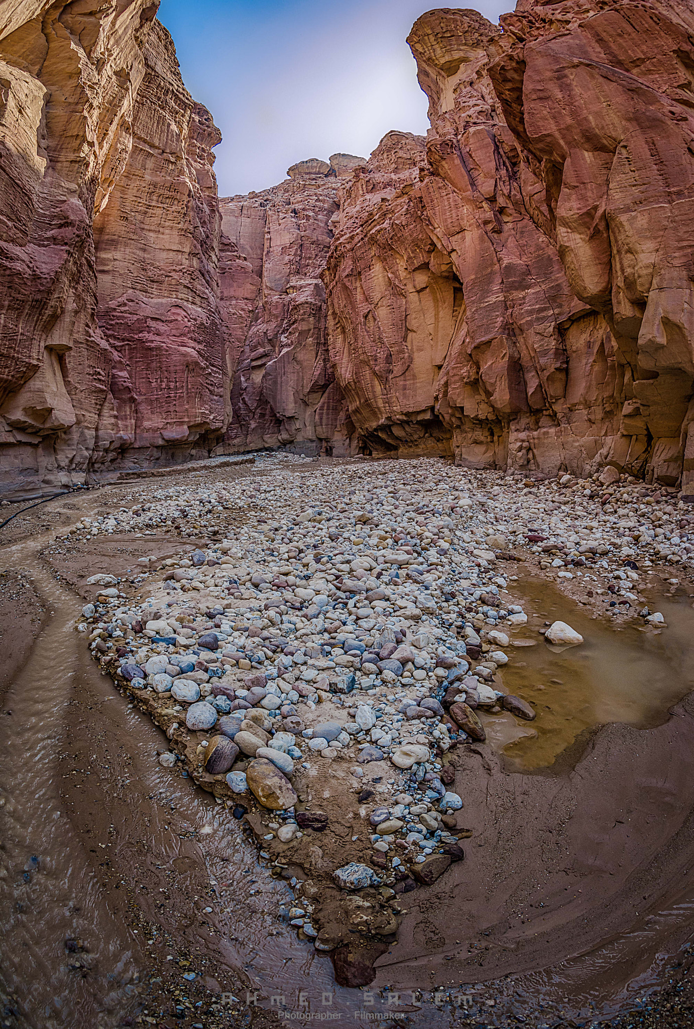 Nikon AF DX Fisheye-Nikkor 10.5mm F2.8G ED sample photo. The numeira valley photography