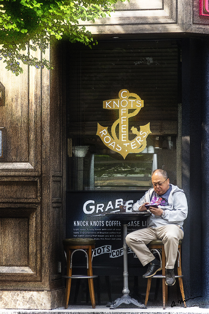Canon EOS M3 sample photo. A senior & smart phone photography