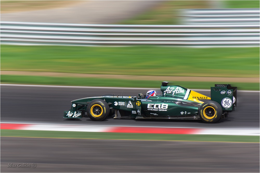 Sony Alpha NEX-5N + Sony E 18-200mm F3.5-6.3 OSS sample photo. Race photography
