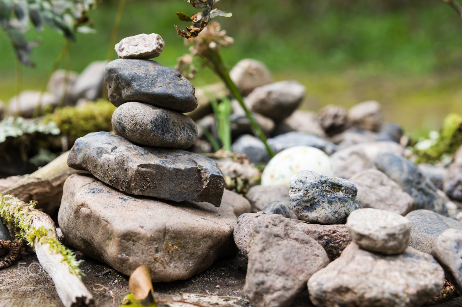 Pentax K-3 II + Tamron AF 28-75mm F2.8 XR Di LD Aspherical (IF) sample photo. Mini cairn photography