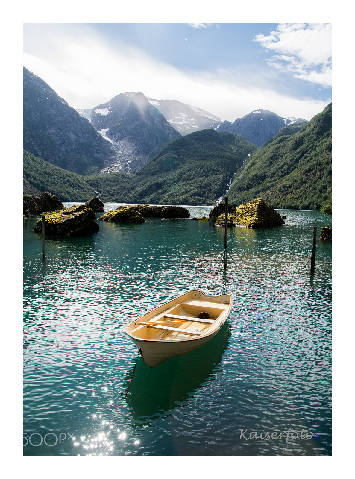 Nikon D7100 + Sigma 18-50mm F3.5-5.6 DC sample photo. Bondalslake photography