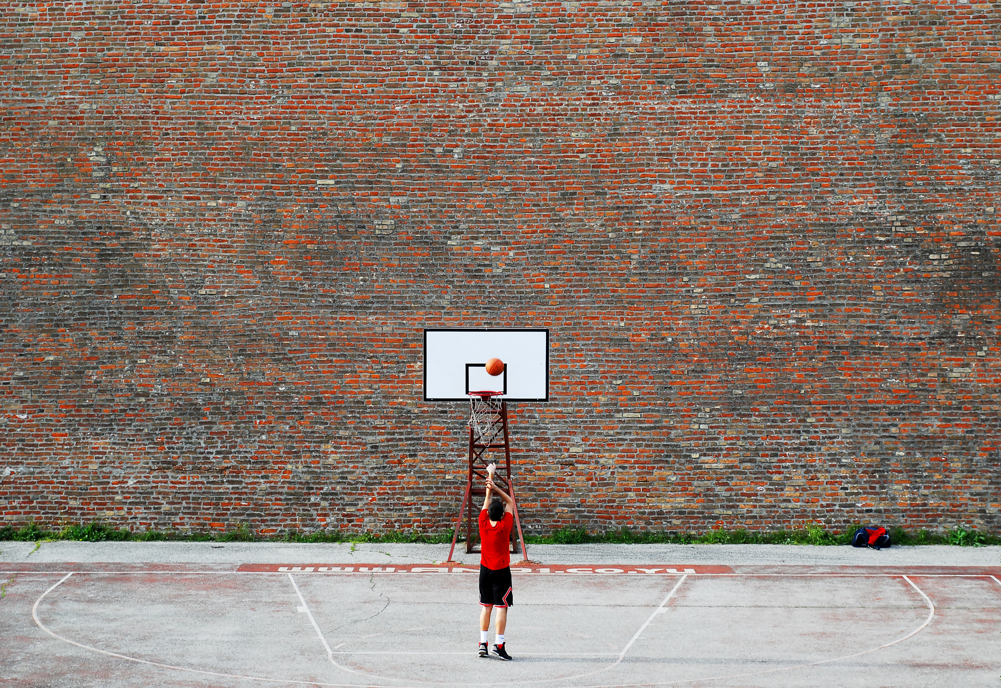 Nikon D200 sample photo. Basketball behind the wall photography