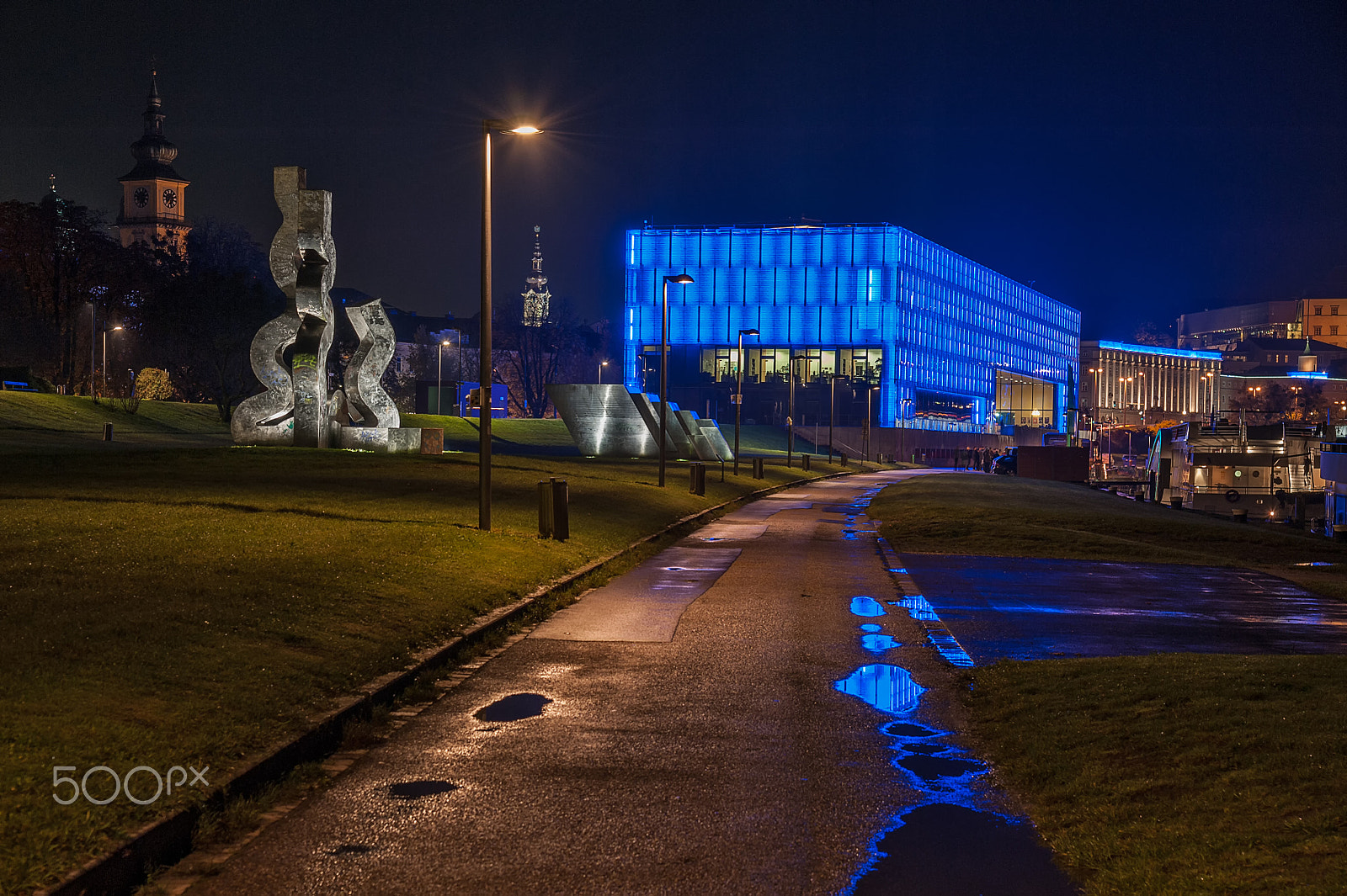 Nikon D3 sample photo. Lentos art museum photography