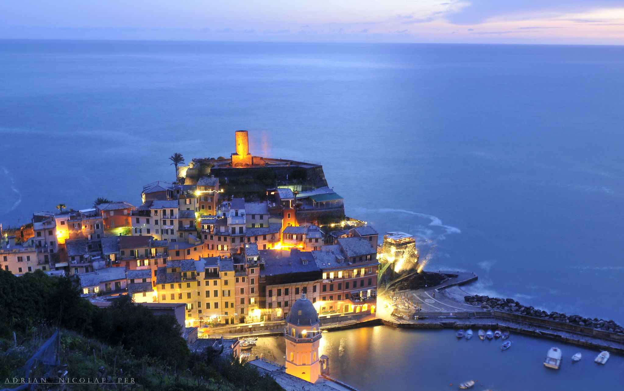 Nikon AF-S Nikkor 16-35mm F4G ED VR sample photo. Vernazza photography