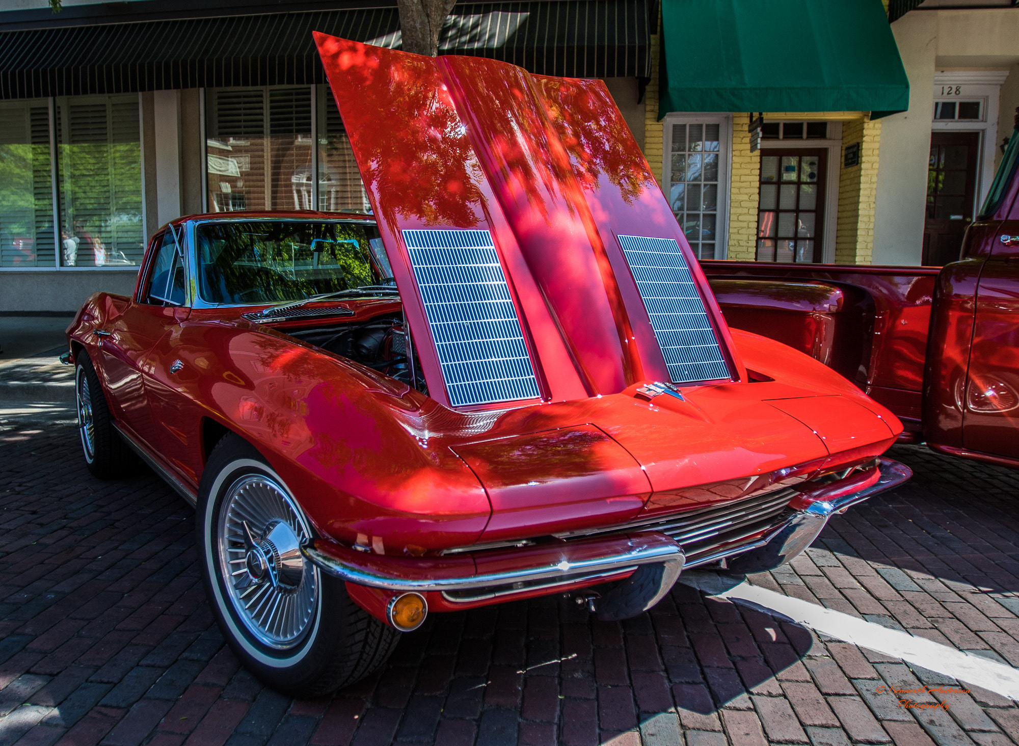 Canon EOS 7D Mark II + Canon EF 16-35mm F2.8L USM sample photo. Thomasville rose car show photography