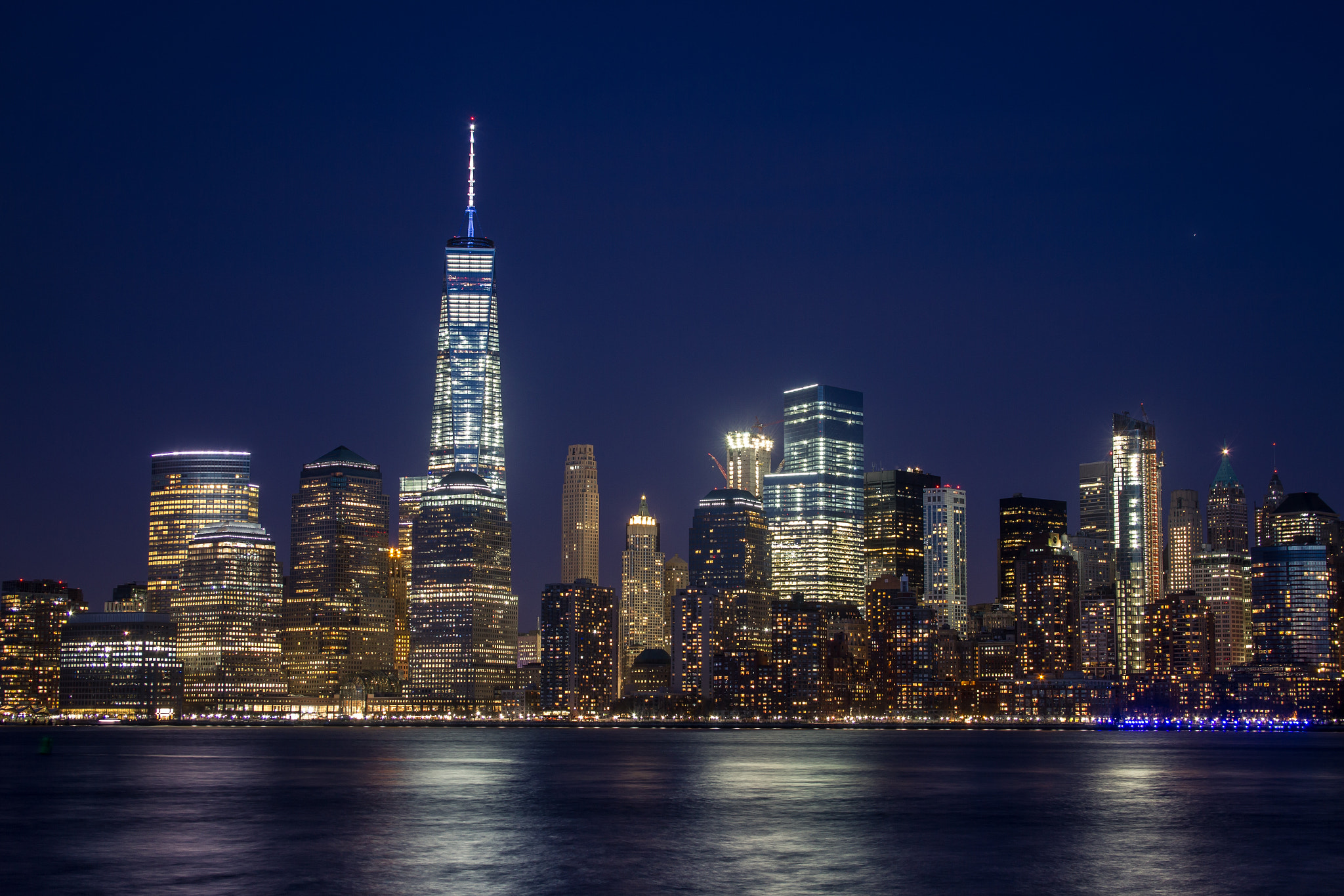 Canon EF-S 18-55mm F3.5-5.6 sample photo. The city that never sleeps photography