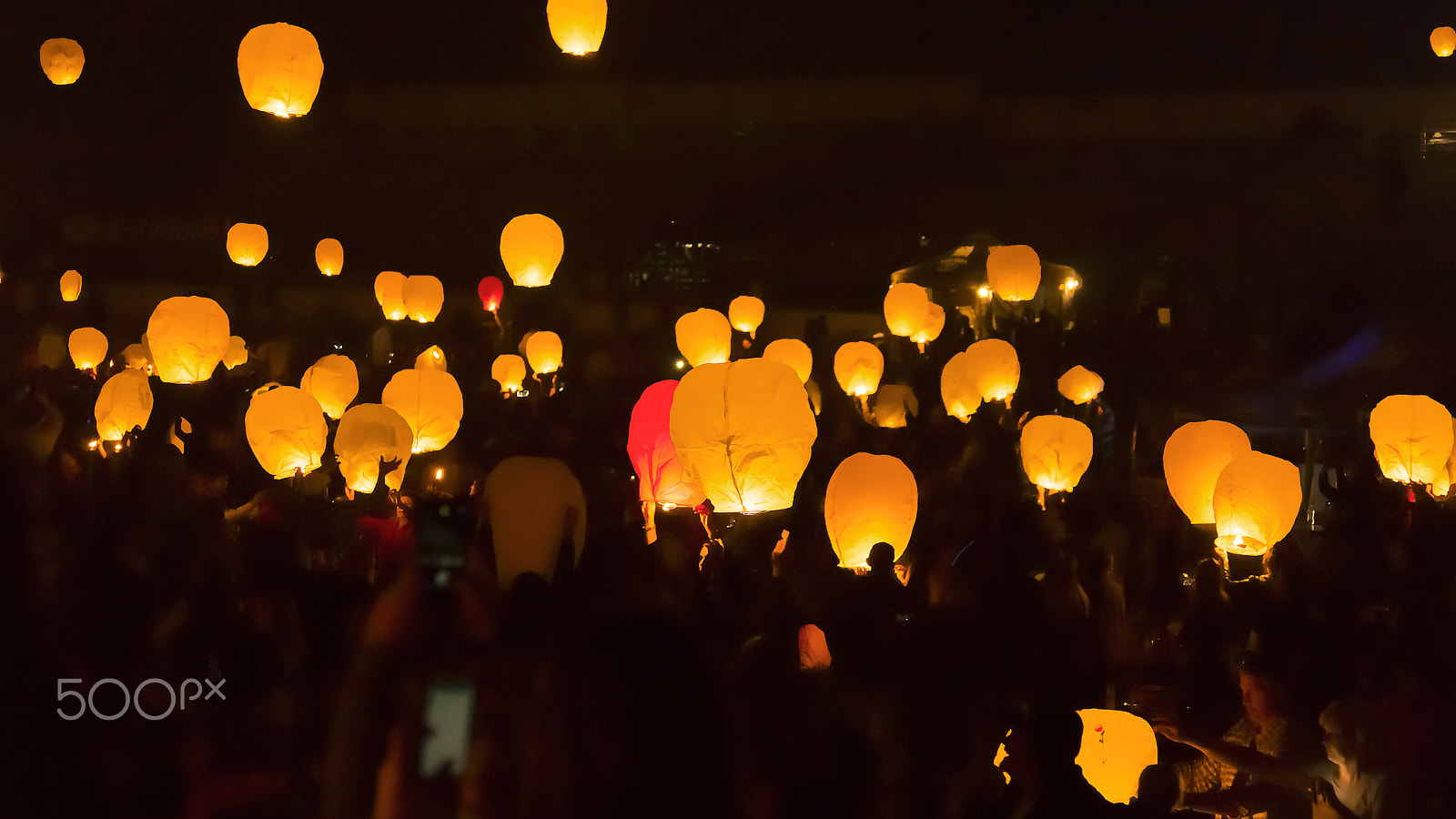 Sony DT 55-300mm F4.5-5.6 SAM sample photo. Lanterns of lanternfest photography