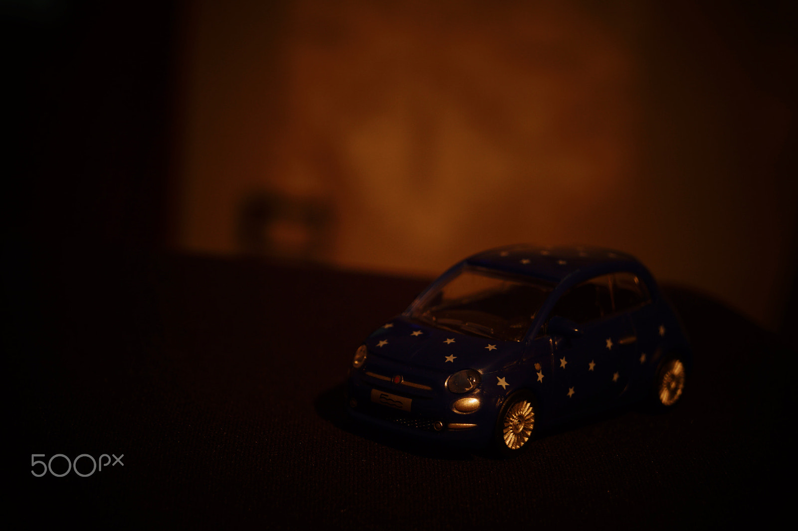 Sony SLT-A68 sample photo. 500 on the desk photography