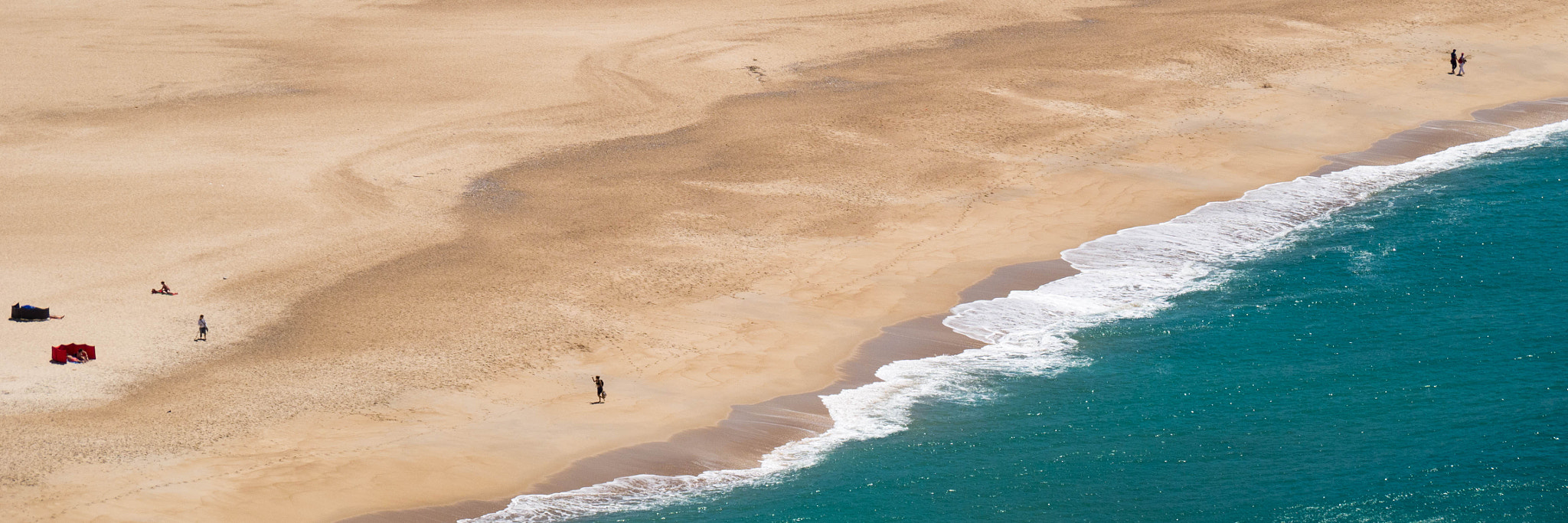 Panasonic Lumix DMC-G7 sample photo. No waves at nazaré photography