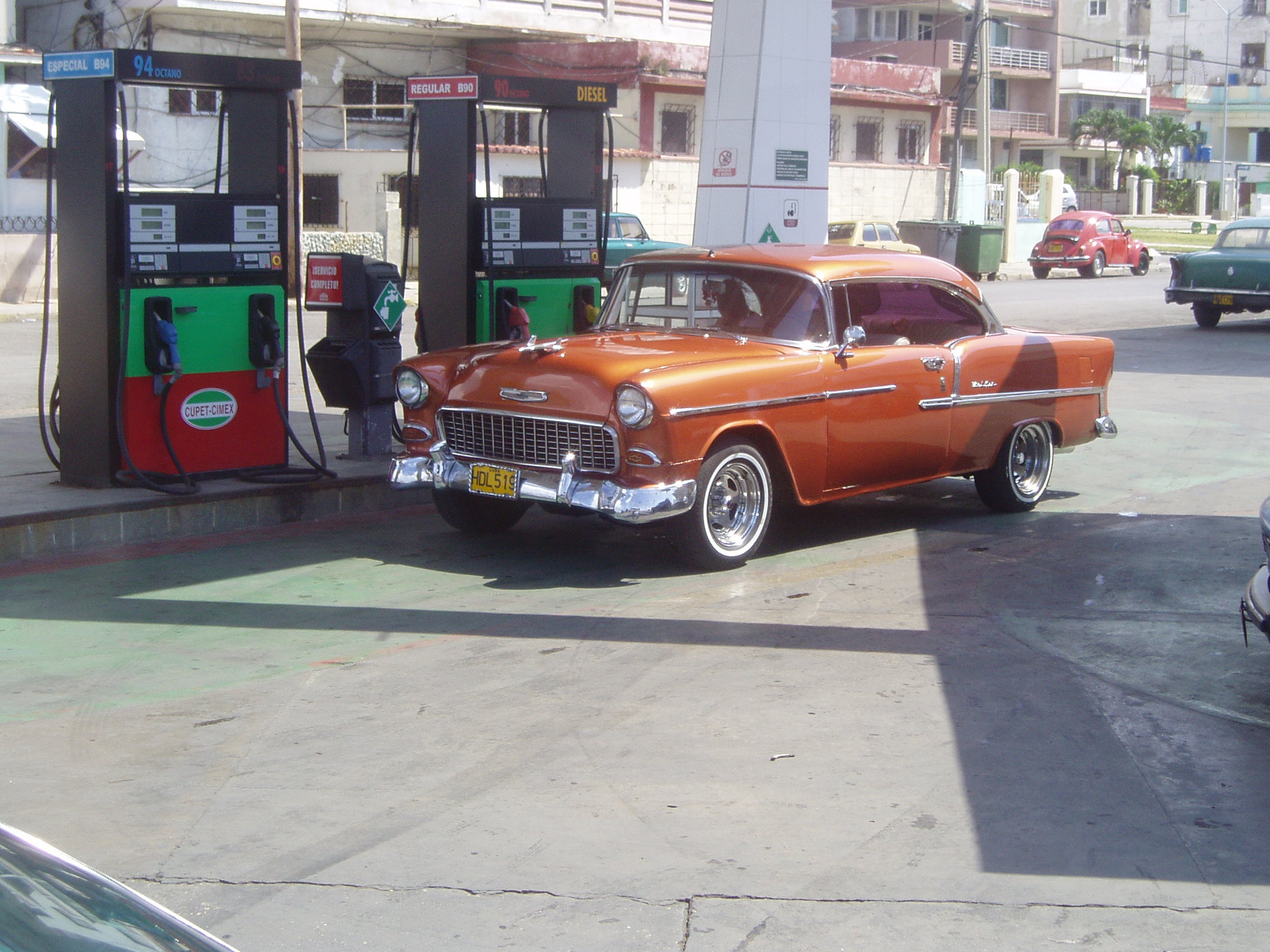 Olympus u10D,S300D,u300D sample photo. Cuban cars photography