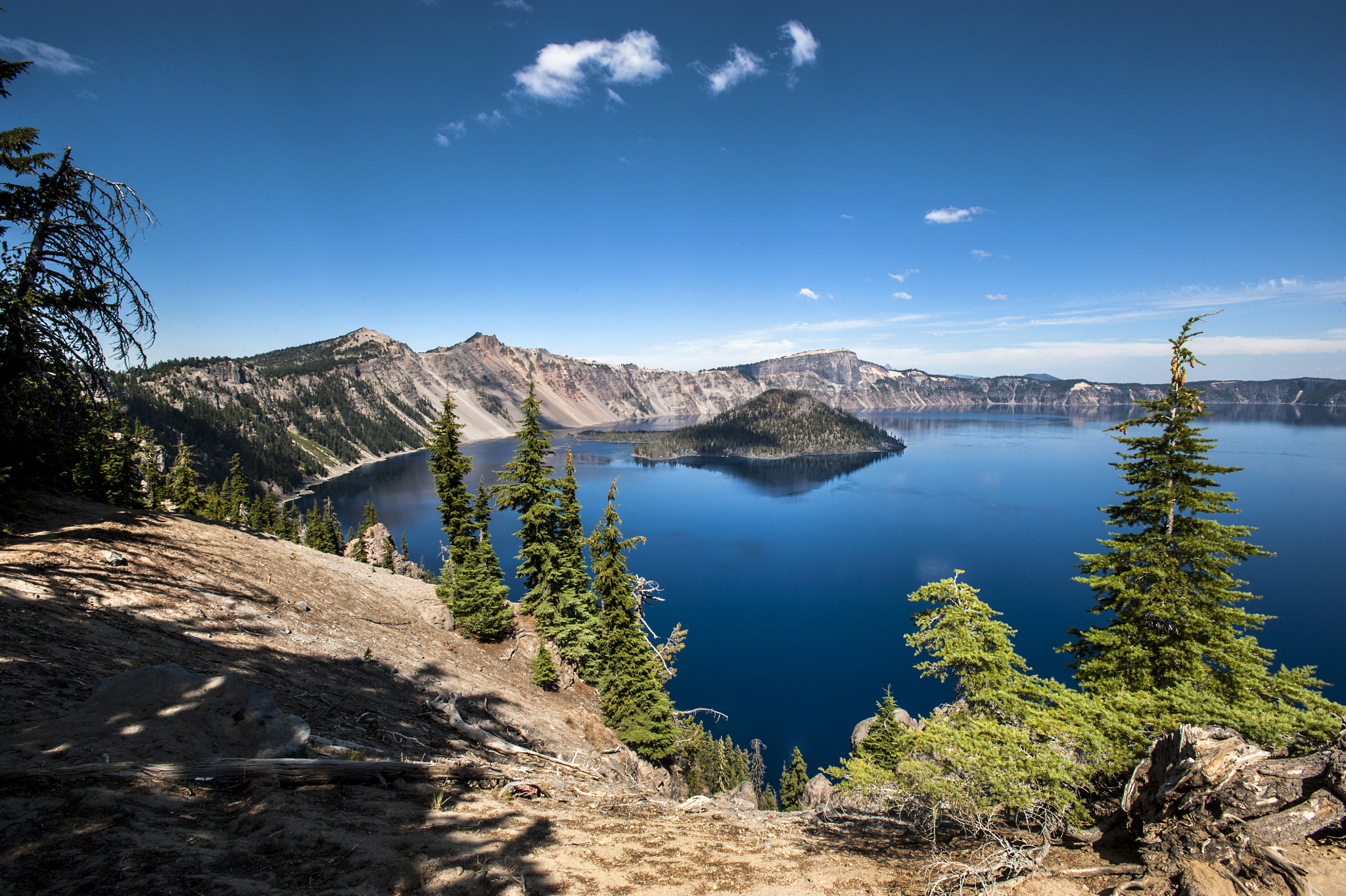 Nikon AF-S Nikkor 17-35mm F2.8D ED-IF sample photo. Crater lake, oregon - usa photography