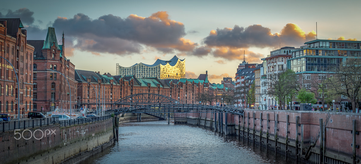 Sony a7R + Canon EF 50mm F1.4 USM sample photo. Speicherstadt photography