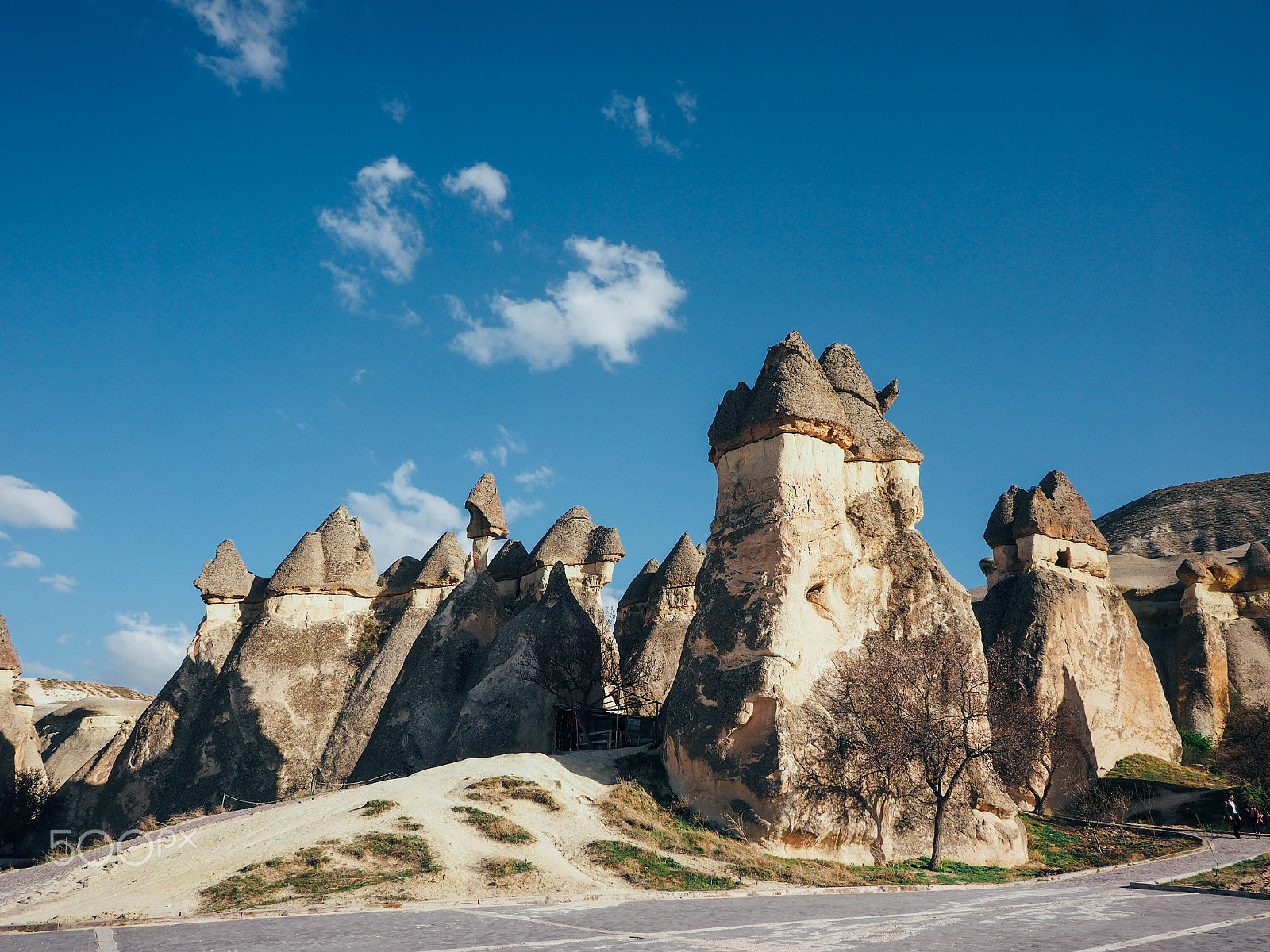 Olympus OM-D E-M1 + Panasonic Lumix G Vario 7-14mm F4 ASPH sample photo. The fairy chimneys photography