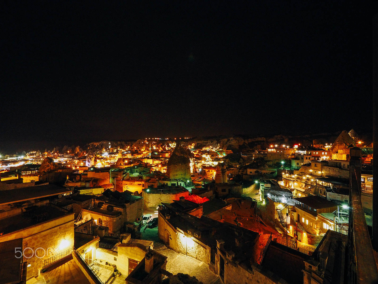 Olympus OM-D E-M1 + Panasonic Lumix G Vario 7-14mm F4 ASPH sample photo. Göreme at night photography