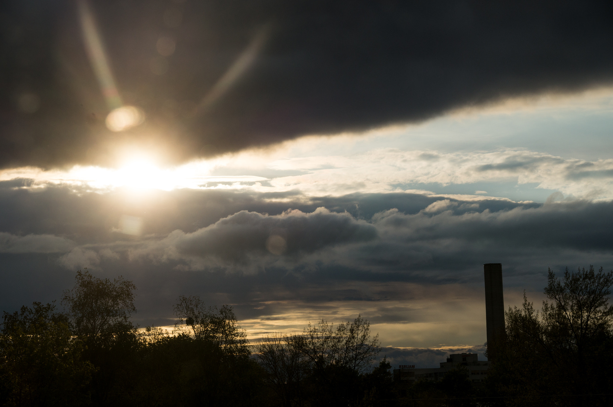 Sony DT 18-250mm F3.5-6.3 sample photo. Sun maneuvre photography