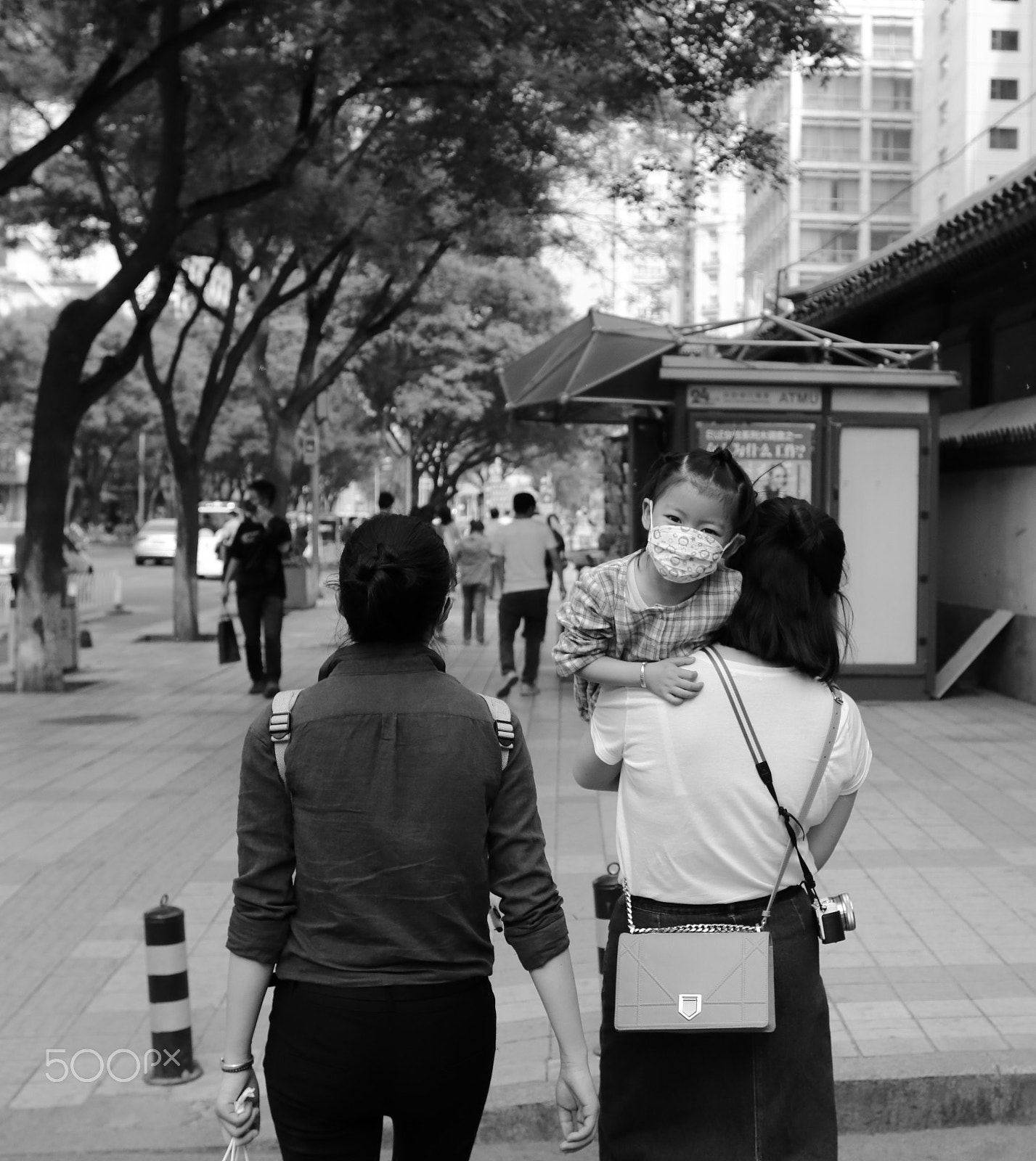 Canon EF 24mm F1.4L II USM sample photo. Street view photography